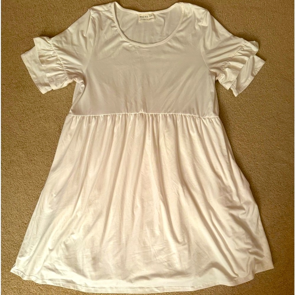 Dress Up White Ruffle Sleeve Dress with pockets- size large